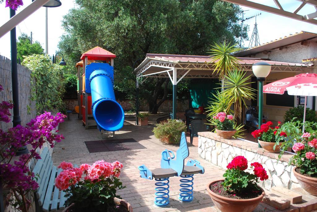 Camping Villaggio Saline Palinuro Exteriör bild